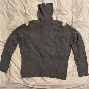 Vince Gray Women's Soft and Lightweight Sweater